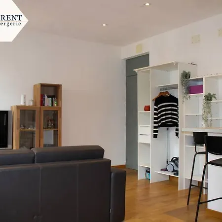 Le Leon By Apirent #balcon #calme #climatisation #central Appartement