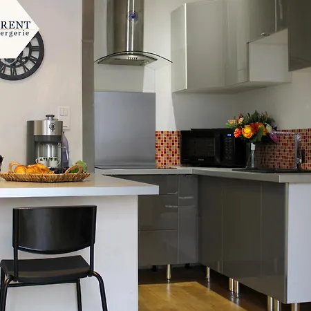 Le Leon By Apirent #balcon #calme #climatisation #central *